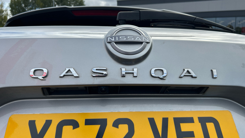 Nissan Qashqai 1.3 DiG-T MH N-Connecta 5dr Petrol Hatchback